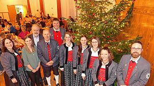 Die Geehrten und Ehrenden (von links): Vorsitzende Sarah Röck, Jasmin Grupp, Egbert Benz, Dieter Mayer, Rainer Gutemann, Tamara Kutter, ...