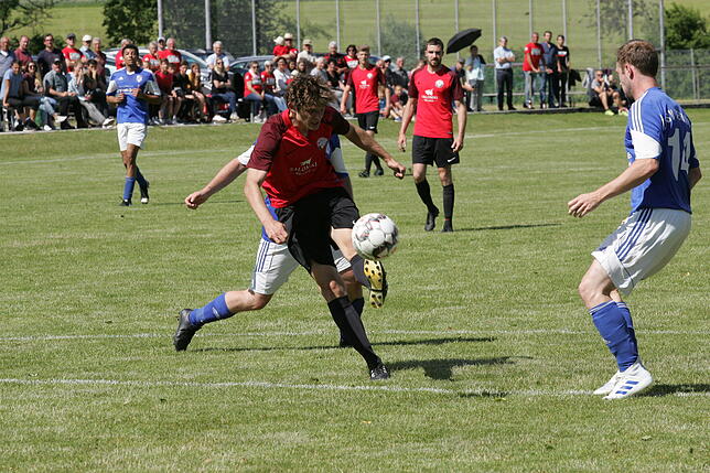 Bild 28: Dramatisches 2:1 gegen SV Berau: FC Hochrhein ist Meister &ndash; wir haben die Bilder!