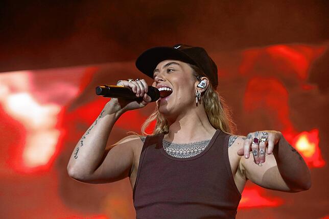 Bild 17: Southside 2023: Die schönsten Bilder vom Auftritt von Tash Sultana