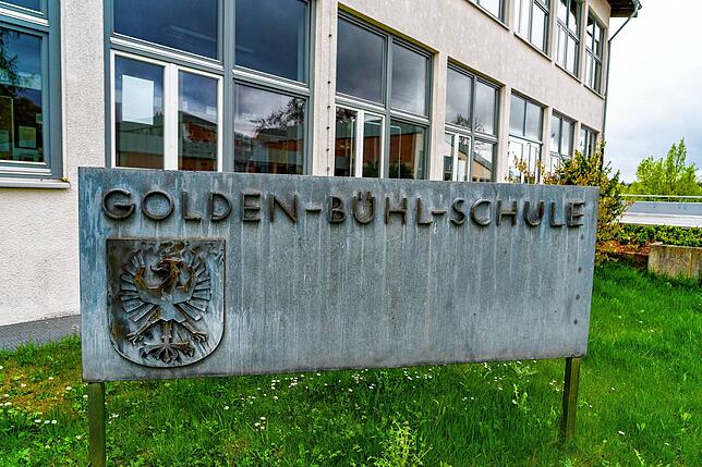 An der Golden-Bühl-Schule hat wohl ein 26-Jähriger einen Böller in einem Mülleimer gezündet (Archivbild).