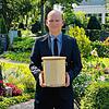 Der 19-jährige Tom Wagner hat in Singen seine dreijährige Ausbildung zum Bestatter absolviert.