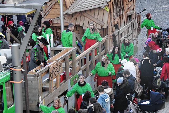 Bild 25: Bilder vom großen Kinderumzug in VS-Villingen am Schmotzigen &ndash; Teil 2