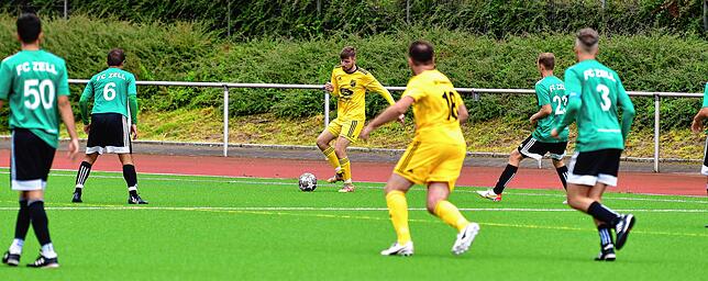 Bild 25: SV Schwörstadt siegt glücklich mit 1:0 beim FC Zell II &ndash; und wir haben Bilder!