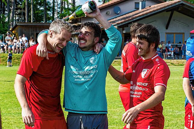 Bild 46: FC Schlüchttal feiert Meistertitel mit 5:0-Sieg gegen den FC Grießen &ndash; und wir haben Bilder!