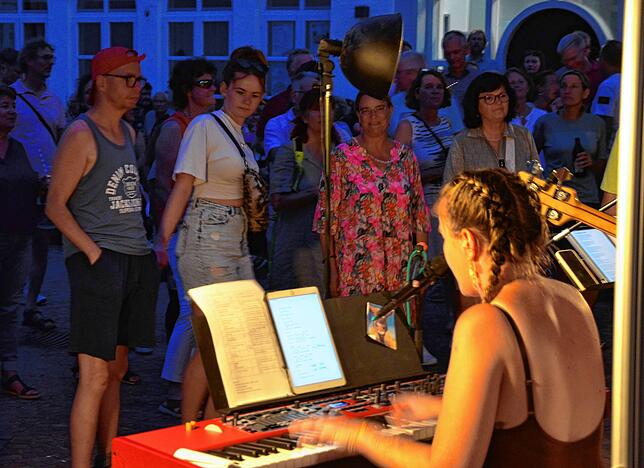 Bild 4: Five Senses sorgen für Unterhaltung auf dem Markdorfer Schlossplatz – hier gibt's die Bilder!