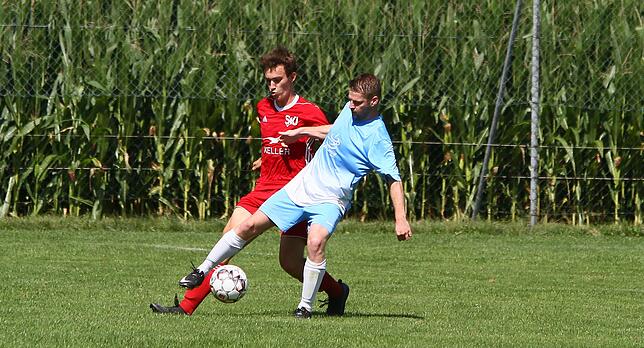 Bild 3: SV Jestetten setzt sich im Pokal-Derby mit 4:2 bei der SG Lottstetten/Altenburg durch