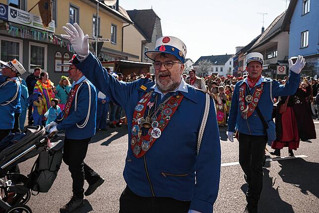 Bild 46: Unvergessliche Bilder vom Rosenmontagsumzug in Gottmadingen: So bunt war die Fasnacht 2025!