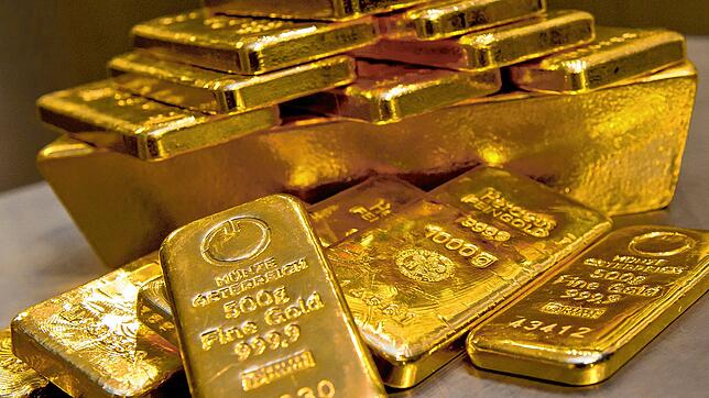 Erst runter, dann rauf: Gold schwankt ebenso wie Aktien im Wert.