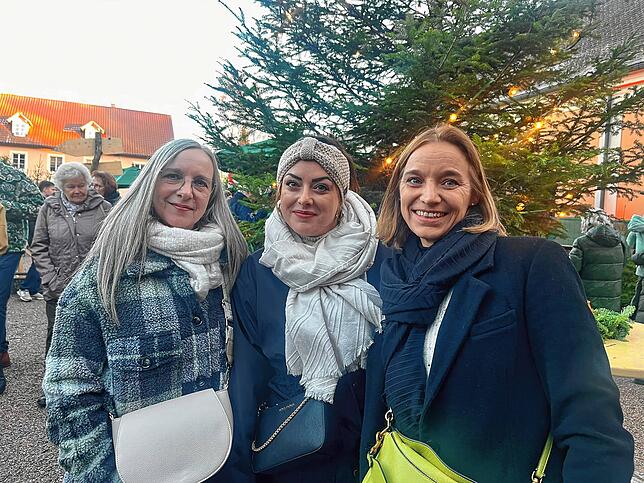 Bild 7: Freitag im weihnachtlichen Marstall: Freude, Geselligkeit und Weihnachtsflair