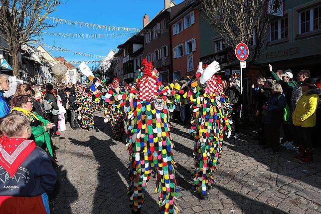Bild 32: Fasnetszauber in Engen: Jubiläumsumzug 2025 in beeindruckenden Bildern