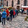 Großer Andrang auf dem letzten Wochenmarkt vor Weihnachten.