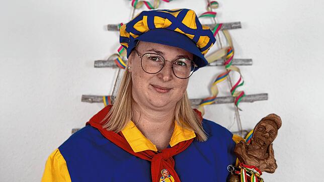 Das Narrenzepter hat Carolin Wehner, Präsidentin der Narrengemeinde Hofpeter, fest in der Hand. Die junge Frau engagiert sich nicht nur ...