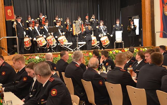 Bild 30: Hier sind die Bilder der Verabschiedung Daniel Kneules von der Freiwilligen Feuerwehr Markdorf