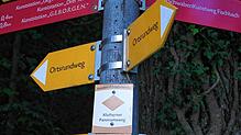 Der Erinnerungspfad in Kluftern wird im September eröffnet: Der Rundweg „Gegen das Vergessen“ ist bereits ausgeschildert. Foto: Claudia ...