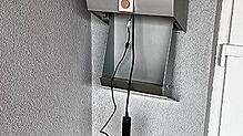 Der öffentlich zugängliche Defibrillator am Vereinsheim in Wiechs wurde während der Osterfeiertage gestohlen. Foto: Götz Wiese