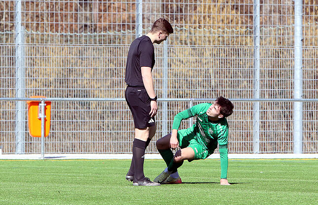 Bild 7: TSV Aach-Linz setzt beim SC Pfullendorf II die Akzente. Wir haben die besten Bilder!