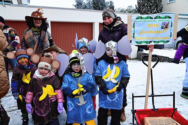 Bild 11: So bunt ist der Kinderumzug beim Dauchinger Narrentreffen