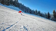 Leere Pisten beim Skifahren, weil es sich nur noch wenige leisten können? Die steigenden Preise in den Skigebieten stellen für viele ...