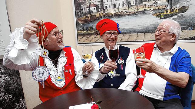 Die Vorfreude auf das Tribunal auf dem Obermarkt und die Gewissheit, dass der bekannte Delinquent keine Gnade vor dem Volk und dem hohen ...