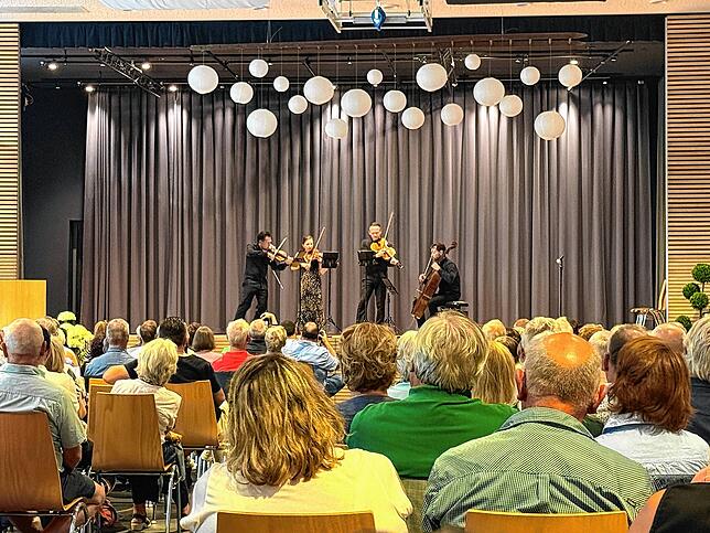 Bild 1: Die feierliche Eröffnung der Festivitäten in Hohentengen