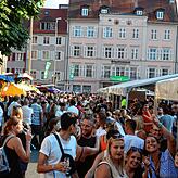 Das Konstanzer Weinfest zählt zu den beliebten Freiluftfesten und spricht alle Generationen an.