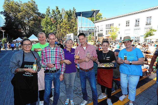 Bild 21: Der junge Wein steht beim Suserfest 2023 im Mittelpunkt