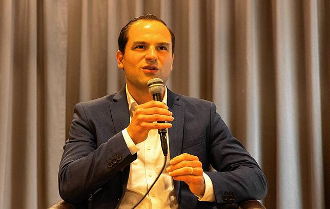 Bild 5: Alle Bilder der Veranstaltung und den KandidatInnen der SK-Podiumsdiskussion in Daisendorf