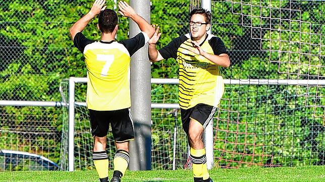 Spitzenreiter: Elias Brugger (links) und Kai Karau wollen mit Tabellenführer SV Eichsel auch am dritten Spieltag im Duell mit dem TuS ...