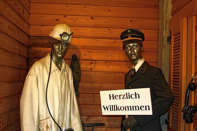 Originalkleidung der Todtmooser Bergmänner zum Schürfen im Stollen und zu öffentlichen Anlässen