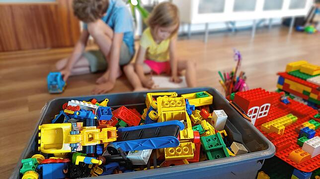 Eltern, deren Kinder in einer Konstanzer Kita betreut werden, sollen ab Januar 2024 teilweise mehr Geld bezahlen. Zur Kasse gebeten ...