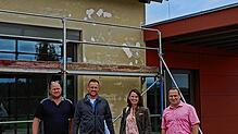 Vor dem Bürgerhaus in Stetten (von links): Markus Gampp, Matthias Bachmann, Rita Schwarzelühr-Sutter und Jürgen Wiener. Bild: Büro Rita ...