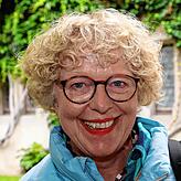 „Die Stadt kann nicht Klimaschutz versprechen und gleichzeitig beim ÖPNV abbauen“, sagt Stadträtin Dorothee Jacobs-Krahnen, FGL und ...