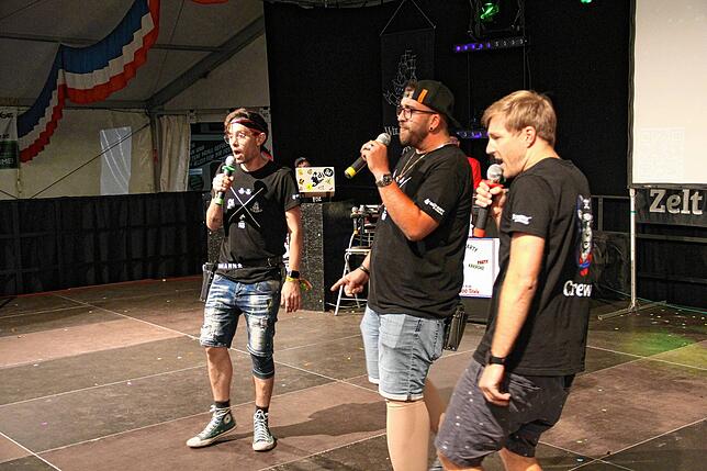 Bild 5: Die schönsten Bilder des Chilbi-Karaoke