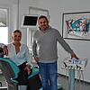 Eberhard und Cornelia Weiß (von links) werden ihre Zahnarztpraxis nach über 30 Jahren zum 1. Januar 2023 übergeben. Nachfolger Jan ...