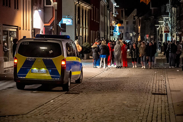 Der kommunale Ordnungsdienst und Polizei zeigen Präsenz – auch um Mitternacht in den Straßen Villingens.
