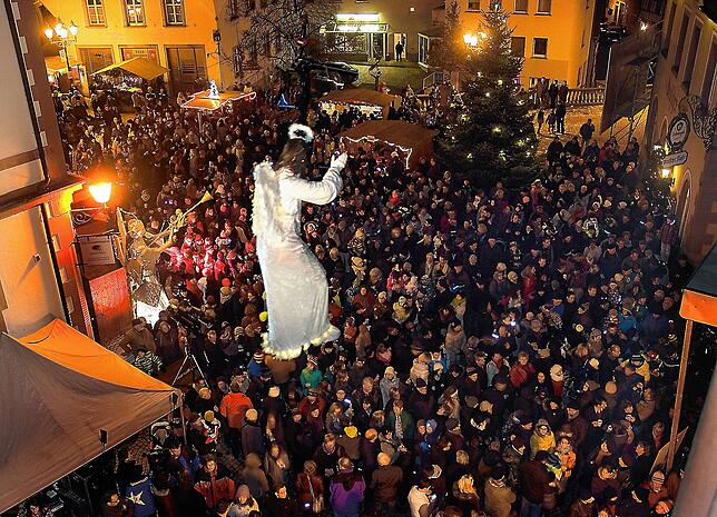 Der Abstieg des Engels vom St. Jakobus-Kirchturm ist beim Pfullendorfer Adventszauber, der am 8. und 9. Dezember stattfindet, einer der ...