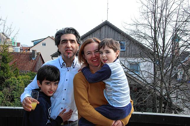 Bild 3: Veysel Arslan aus Allensbach ist seit einem Jahr zu 100 Prozent in Kurzarbeit. Die vierköpfige Familie nimmt die Situation an und betrachtet sie auch als Chance