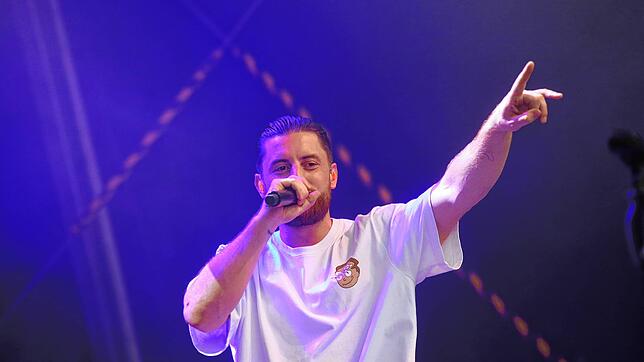 Bild 3: Die besten Bilder vom Bausa-Konzert beim Hohentwiel-Festival Teil 3