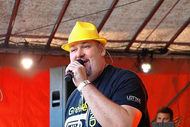 Bild 1: Es wird weiter gefeiert - alle Fotos vom Dettinger Dorffest am Samstag