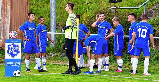 Bild 4: FC Wallbach setzt sich mit 2:0 beim SV Karsau durch &ndash; und wir haben Bilder!