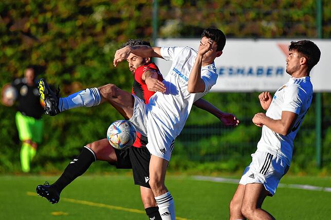 Bild 17: FSV Rheinfelden gewinnt Hochrhein-Derby beim SV 08 Laufenburg mit 2:1 &ndash; und wir haben Bilder!