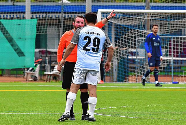 Bild 6: SV Blau-Weiß Murg siegt 3:1 beim VfB Waldshut – und wir haben Bilder!