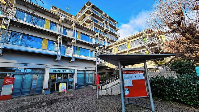 Im Sitzungssaal im Rheinfelder Rathaus könnte schon bald wieder ein Jugendparlament tagen. Foto: Stefan Ammann