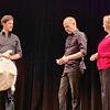 Das Impro-Comedy-Trio Tauschrausch bei seinem Auftritt in der Gems in Singen (von links): Jakob Nacken, Helge Thun und Mirjam Woggon. ...