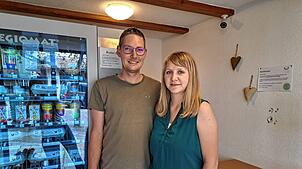 Larissa und Johannes Drexler verkaufen im kleinen Selbstbedienungsladen „Drexler`s Eierlei“ unter anderem Kartoffel. Doch im Mai wurde ...