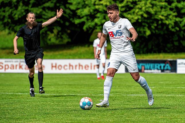 Bild 5: SV Buch düpiert den FC Erzingen und nimmt beim 2:1-Sieg die Punkte mit &ndash; und wir haben Bilder!