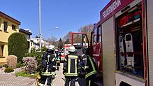 Die Feuerwehr rückt zu einem qualmenden Kochtopf in die Schwarzwaldstraße aus.
