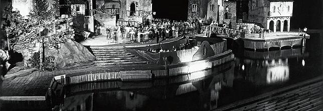 „Gasparone“ war im Jahr 1950 die erste Aufführung, die auf der neu errichteten Bregenzer Seebühne stattfand.