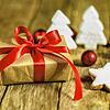 Liebevoll ausgesuchte Weihnachtsgeschenke erfreuen alle &ndash; ob Kinder oder Erwachsene.
