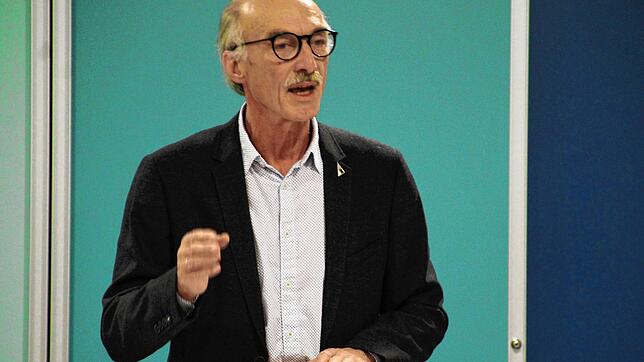 Oswald Burger, langjähriger Leiter des Literarischen Forums Oberschwaben.